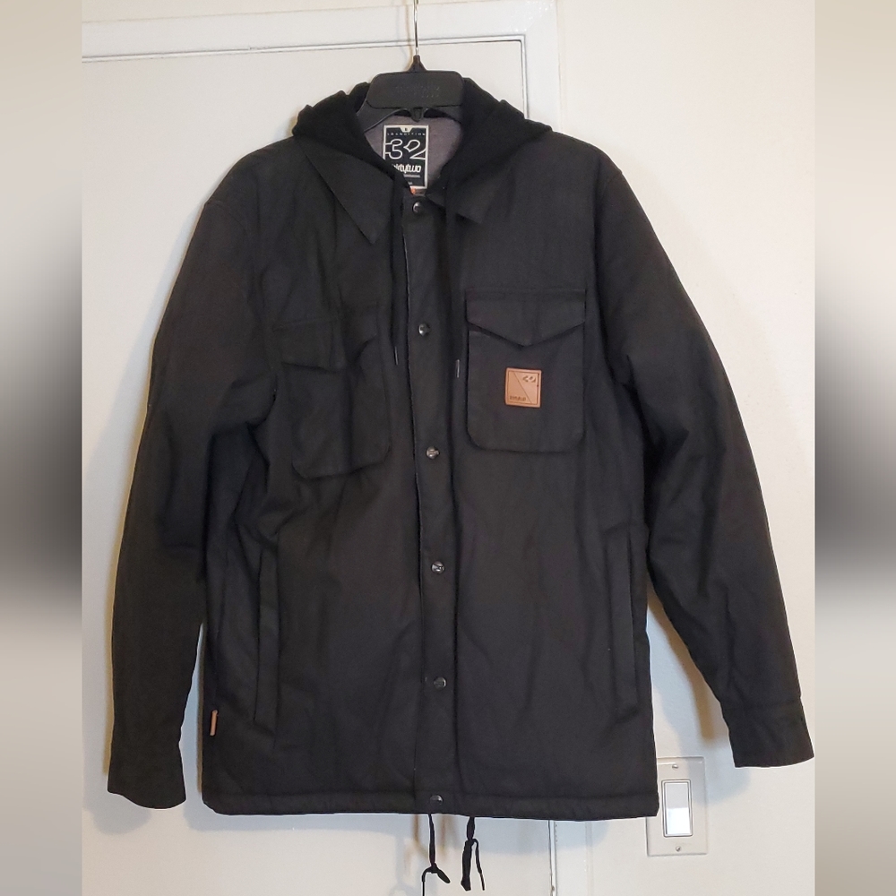 32 weather resistant hooded insulated jacket men's medium black
